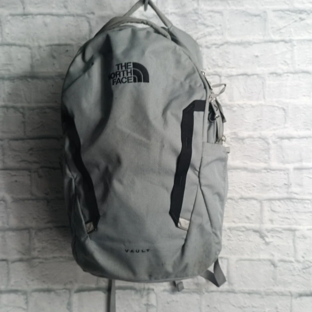 The North Face Vault Backpack Gray Laptop School Daypack NF0A3VY2 s12
